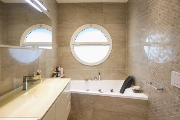 Professional Circular Window Installation
