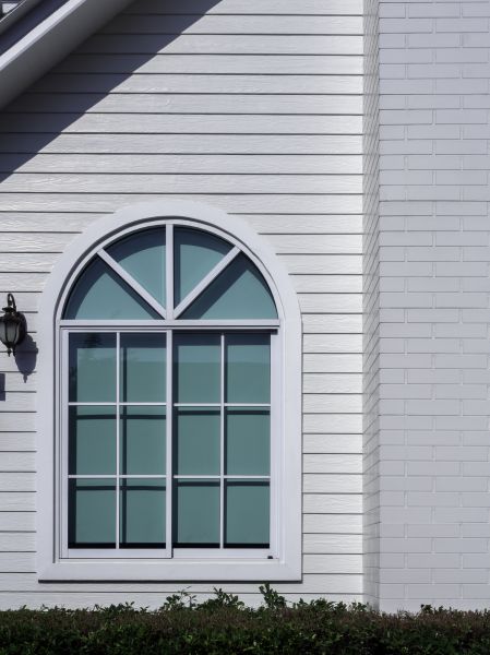 Professional Curved Window Replacement